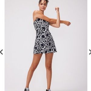 NWOT OUTDOOR VOICES “The Exercise dress” Size M